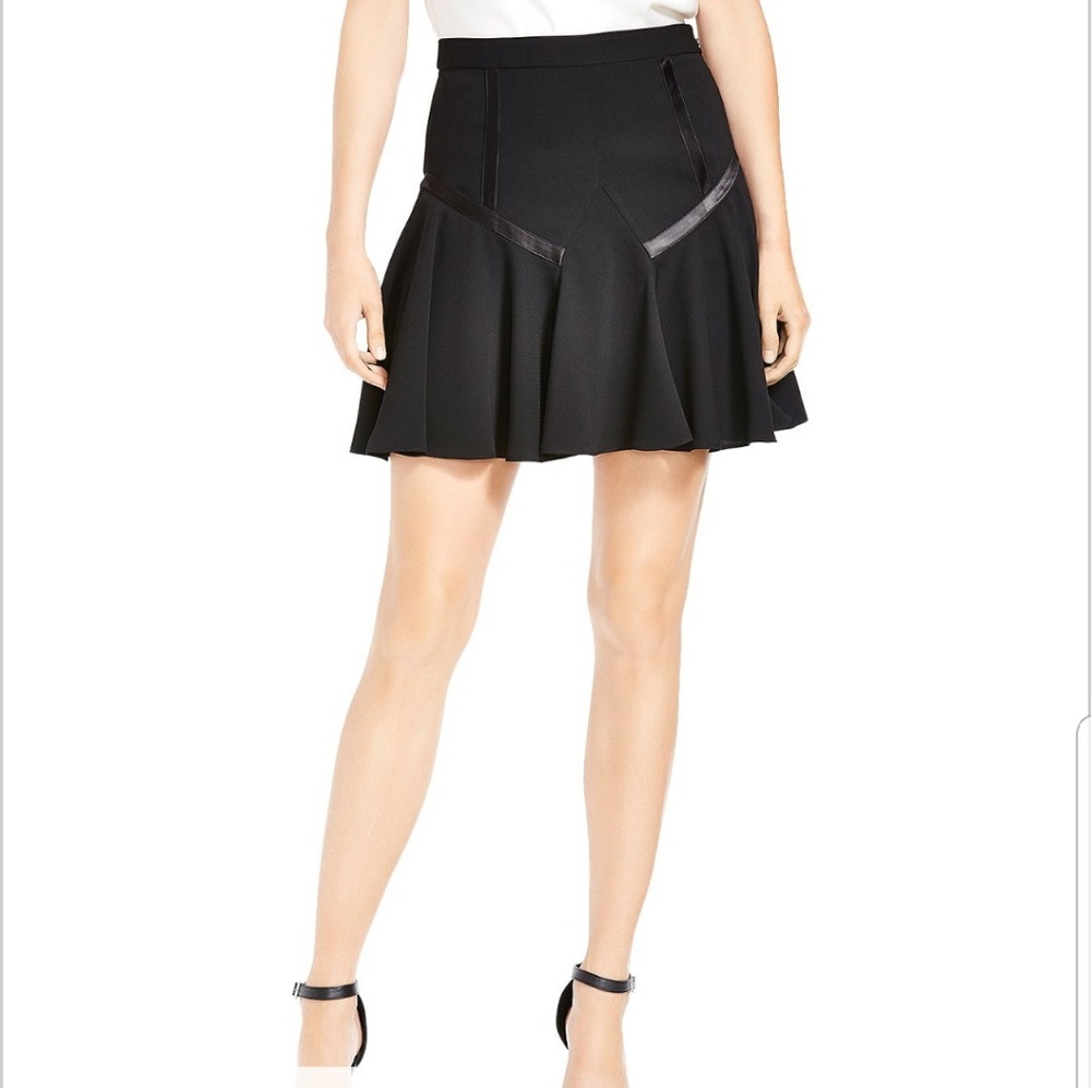 🆕️Halston Heritage Tape Detail Flounce skirt